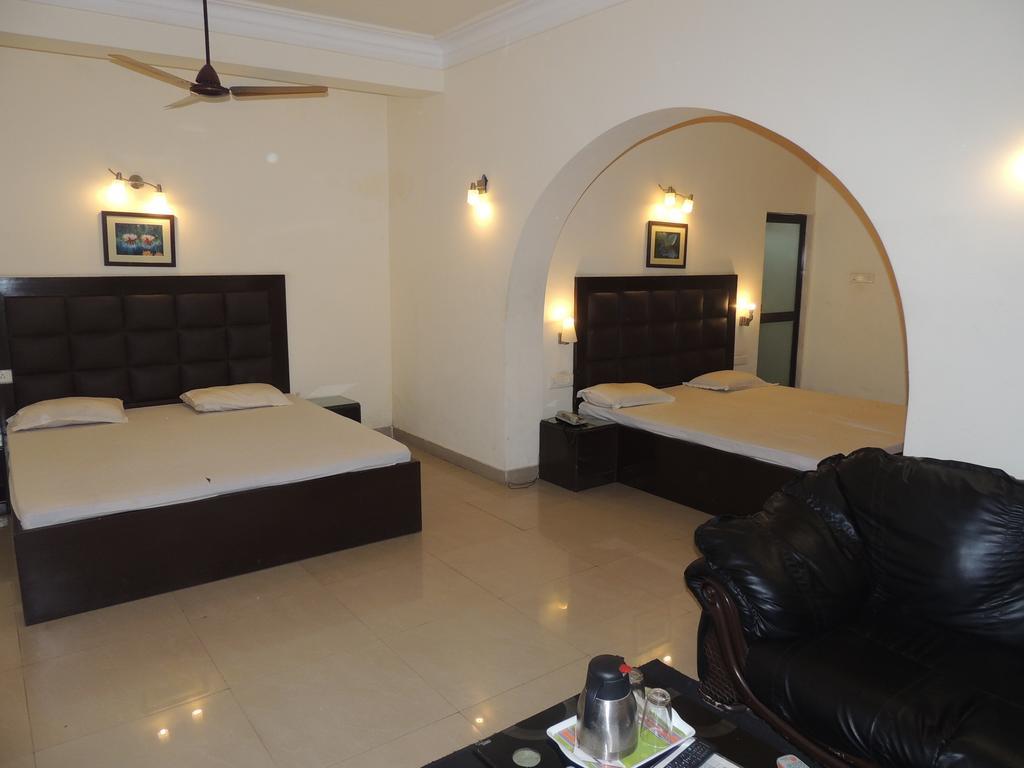 Ambica Residency Hotel Cuttack Exterior photo