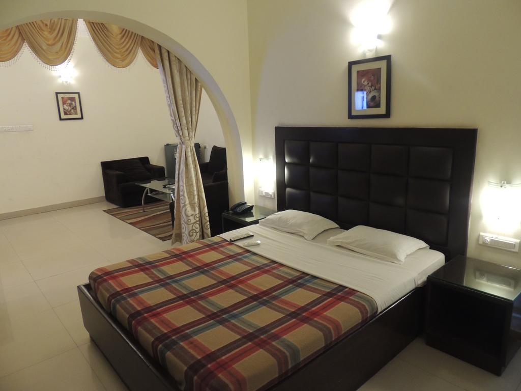 Ambica Residency Hotel Cuttack Exterior photo